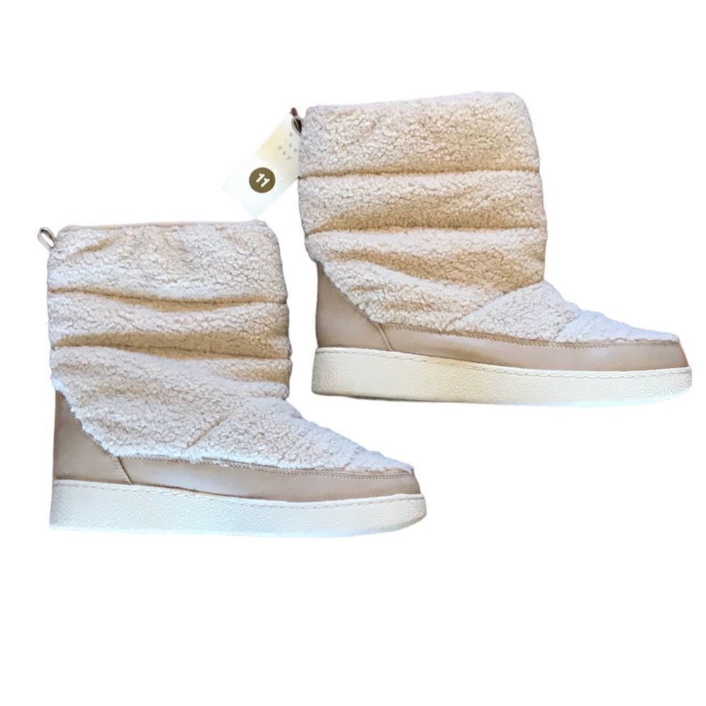 NEW A New Day Light Tan Boots